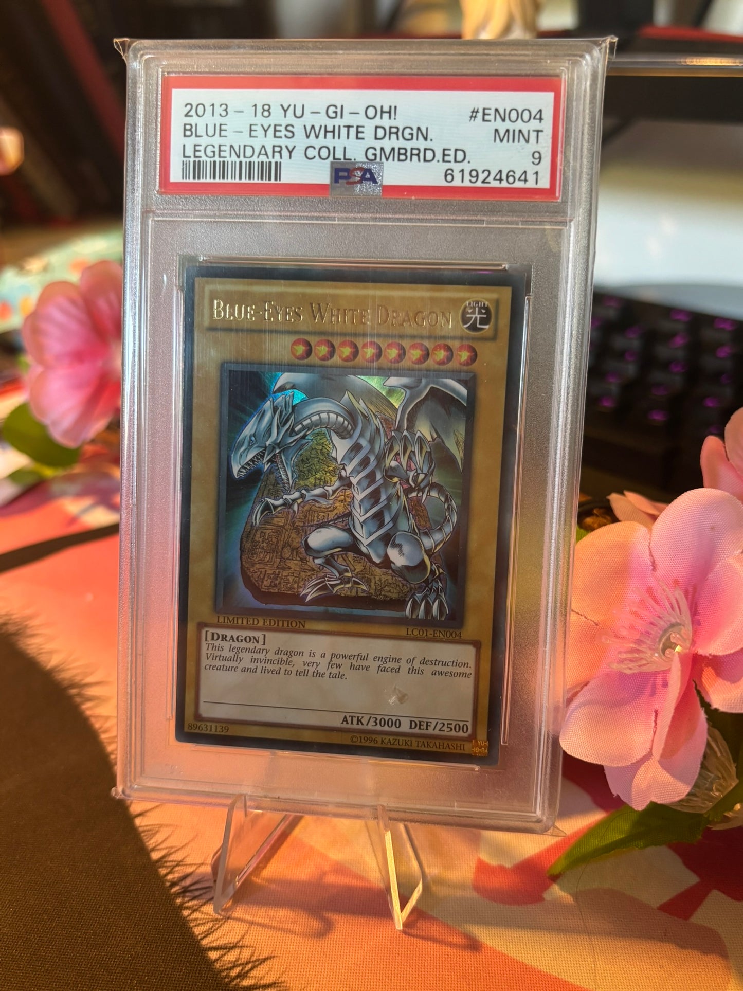 Blue-Eyes White Dragon LC01-EN004 Legendary Collection PSA 9