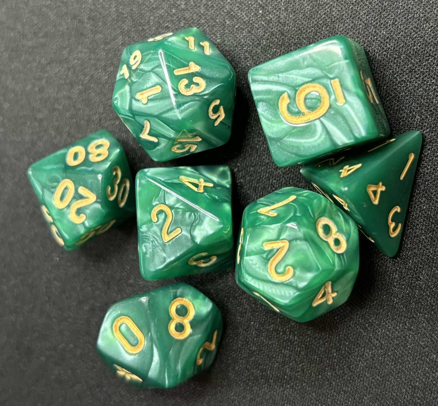 Golden Kiwi Dice Set